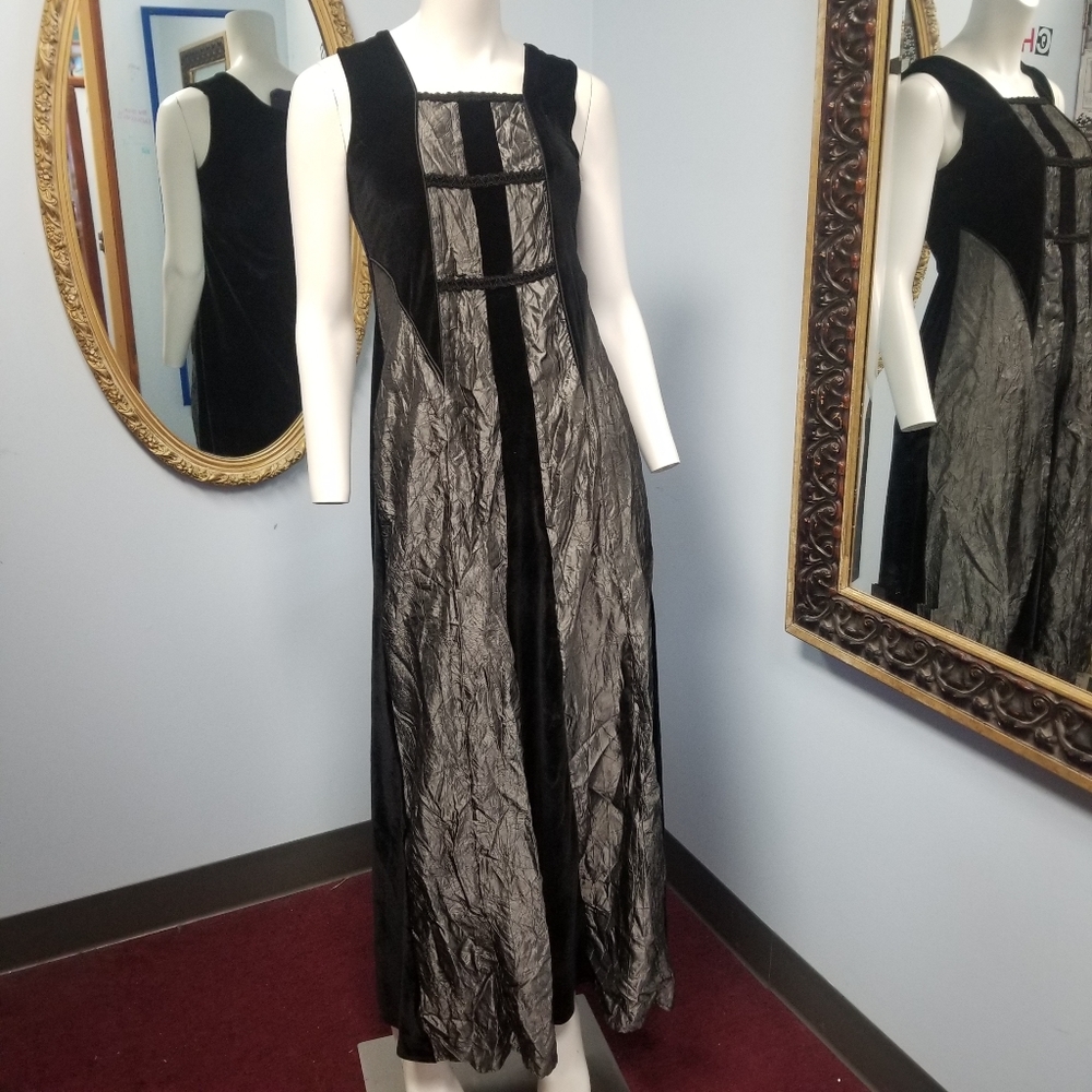 Vintage 90s Goth gown Cykxtees black velvet punk metal M vtg glam
